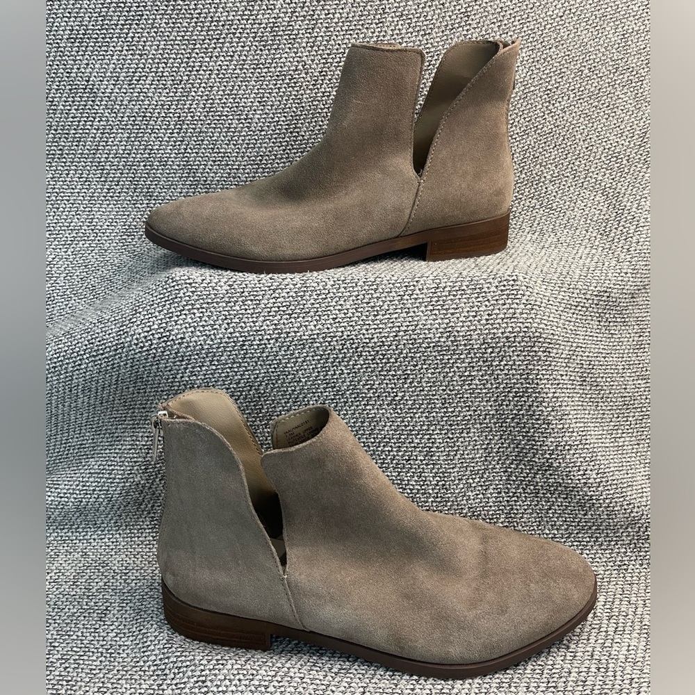 Steve Madden Tan Ankle Booties With Elastic Panels - image 1